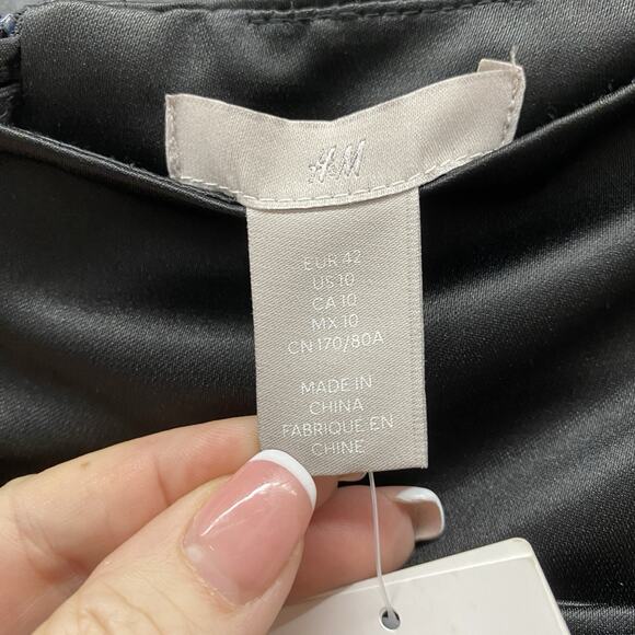 BOW DETAIL SATIN MINI SKIRT Women’s Size 10 Coquette Whimsigoth GothFormal NWT - Picture 2 of 6